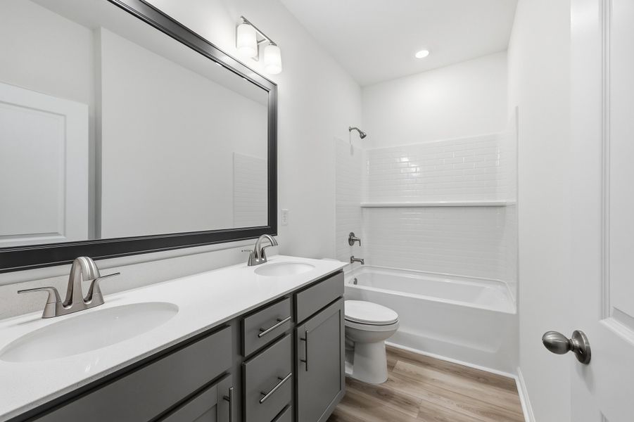 Representative furnished interior of a home built from the Bailey II by Great Southern Homes in Southbridge, Sumter (Image 69). Representative furnished interior of a home built from the Bailey II by Great Southern Homes in Southbridge, Sumter (Image 69).