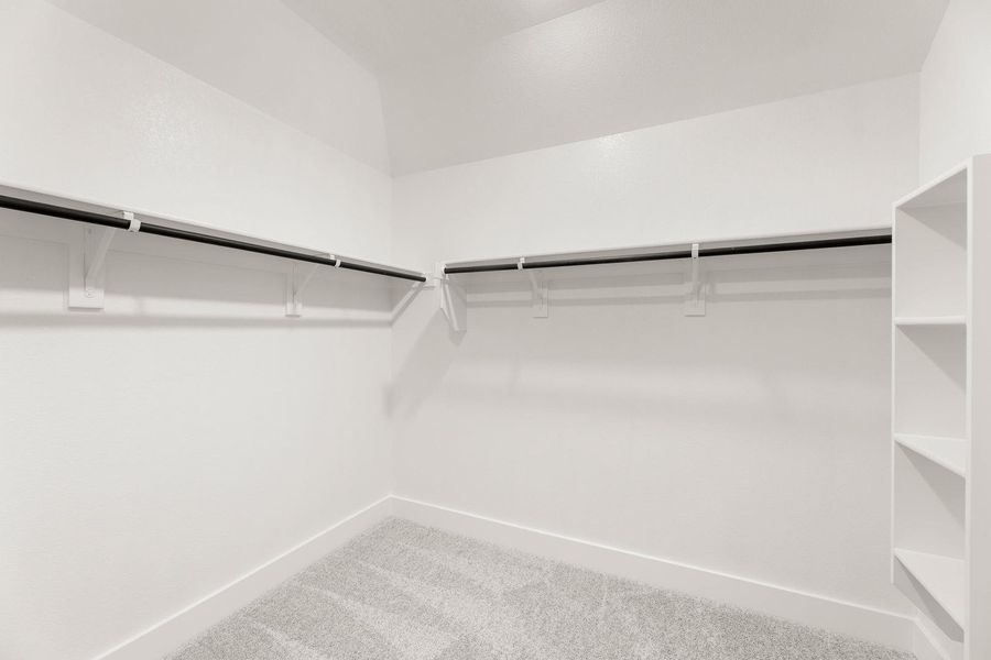 Spacious, unfurnished interior of a new home in Treeline, Justin (Image 20).
