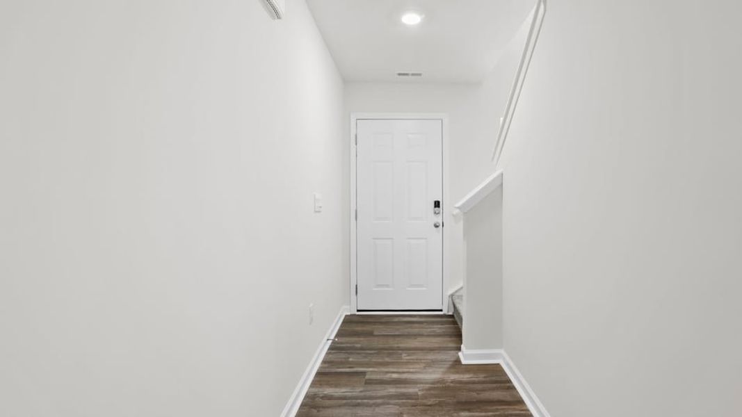 Spacious, unfurnished interior of a new home in Covington Village, Greer (Image 16).