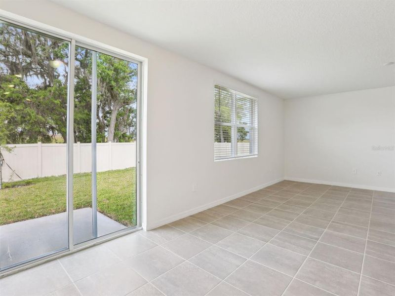 Spacious, unfurnished interior of a new home in The Reserve at Van Oaks, Auburndale (Image 28).