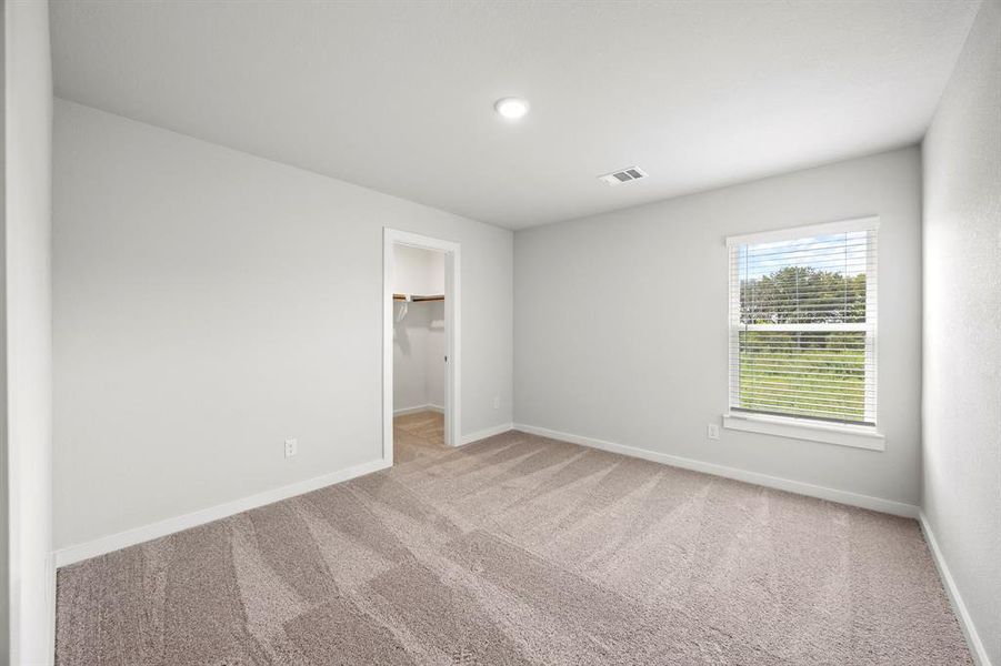 Spacious, unfurnished interior of a new home in Ambergrove, Royse City (Image 12). Spacious, unfurnished interior of a new home in Ambergrove, Royse City (Image 12).