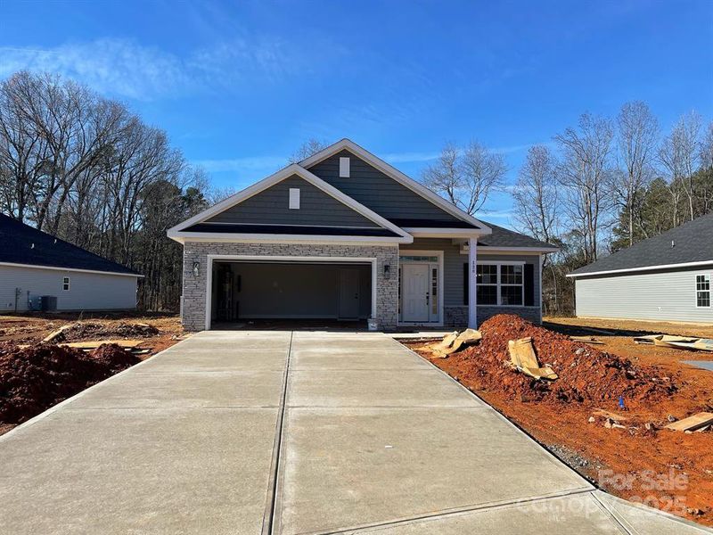 Image 6 of a home in Kerns Ridge.