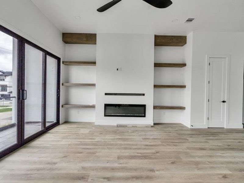 Spacious, unfurnished interior of a new home in , Houston (Image 29).