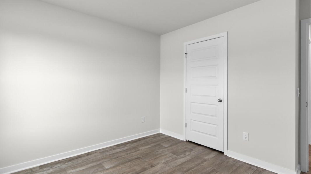Spacious, unfurnished interior of a new home in Sidbury Station, Castle Hayne (Image 19).