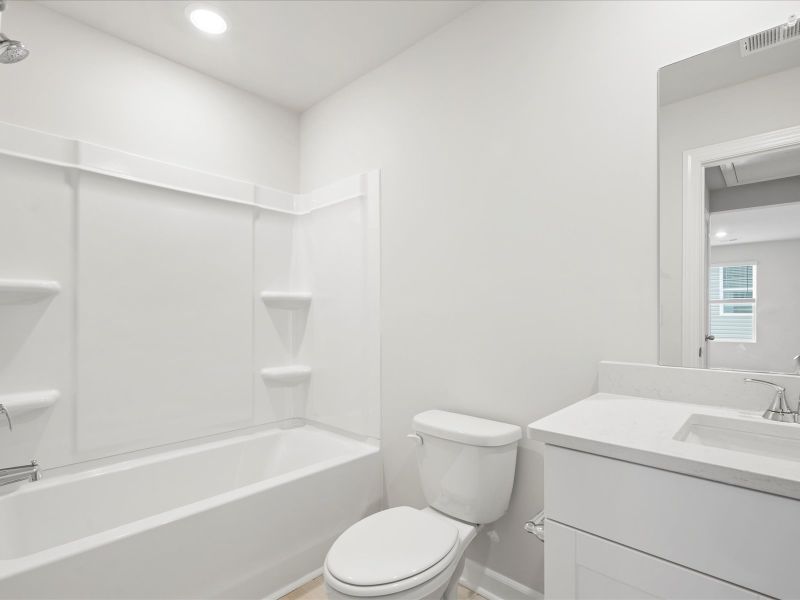 Welcome to the Dallas floorplan at Brayfield Manor - Heritage Collection.