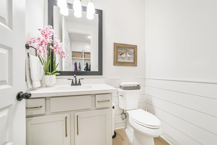 Furnished interior view inside a new home in Woodforest – 60', Montgomery (Image 15).