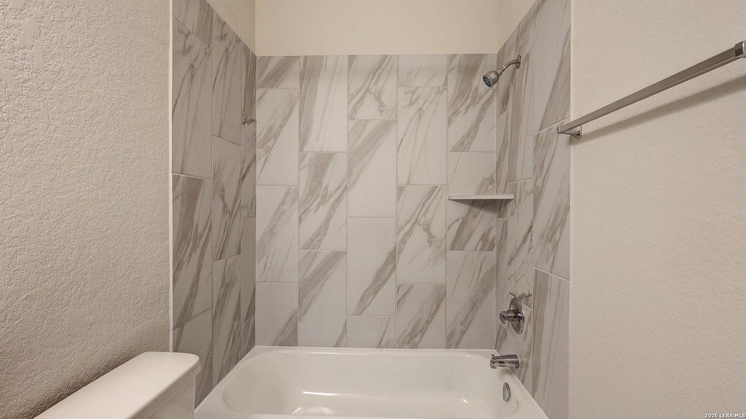 Close-up of interior finishes inside a home in Ladera, San Antonio (Image 17).