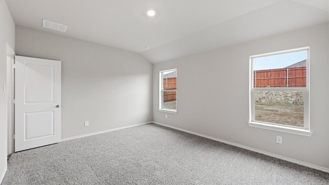 Spacious, unfurnished interior of a new home in Rock Creek West, Fort Worth (Image 31). Spacious, unfurnished interior of a new home in Rock Creek West, Fort Worth (Image 31).