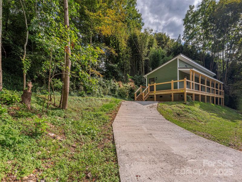 Image 23 of a home in .