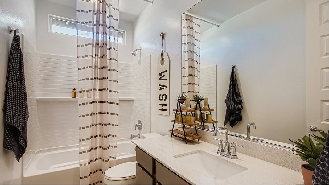 4022 Sage Bath2 F1 Base3