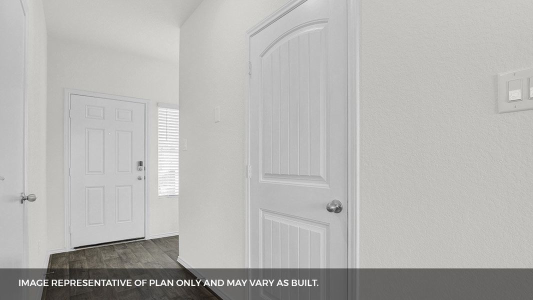 Spacious, unfurnished interior of a new home in Carillon, Manor (Image 13). Spacious, unfurnished interior of a new home in Carillon, Manor (Image 13).