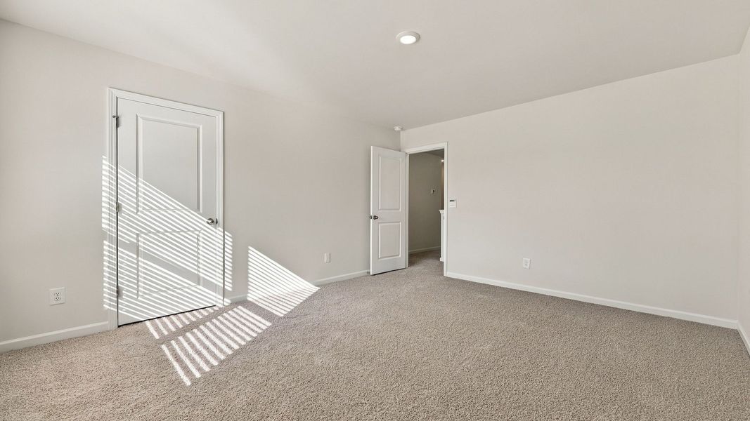 Spacious, unfurnished interior of a new home in Bynum Farms, Farmville (Image 36).