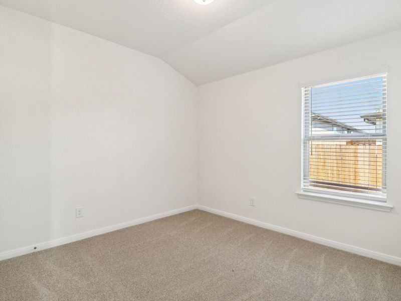 Spacious, unfurnished interior of a new home in Sagebrooke - Classic Series, San Antonio (Image 23).