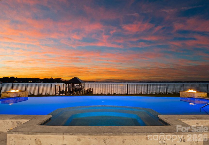 Community amenities in , Cornelius (Image 33).