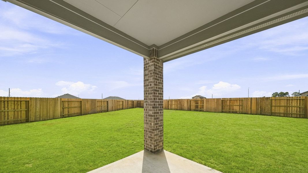 Exterior details and patio area of a home in Sunterra Lakes, Brookshire (Image 2). Exterior details and patio area of a home in Sunterra Lakes, Brookshire (Image 2).