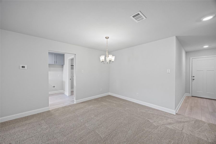 Spacious, unfurnished interior of a new home in Grand Oaks Reserve, Cleveland (Image 9). Spacious, unfurnished interior of a new home in Grand Oaks Reserve, Cleveland (Image 9).