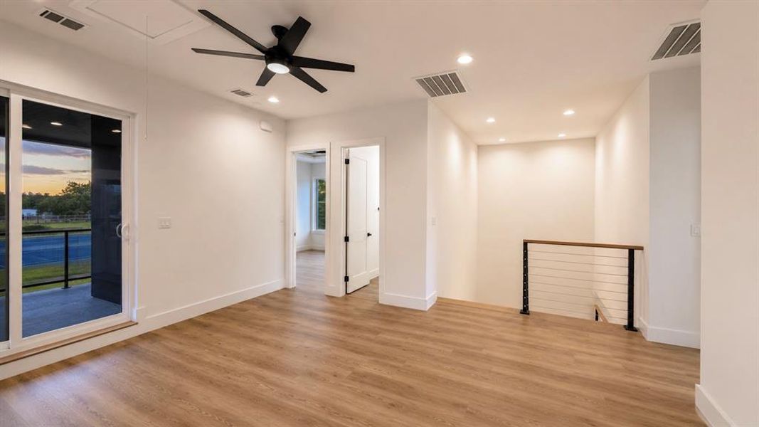 Spacious, unfurnished interior of a new home in , Dallas (Image 24).