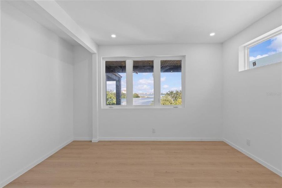 Spacious, unfurnished interior of a new home in , Clearwater (Image 17).