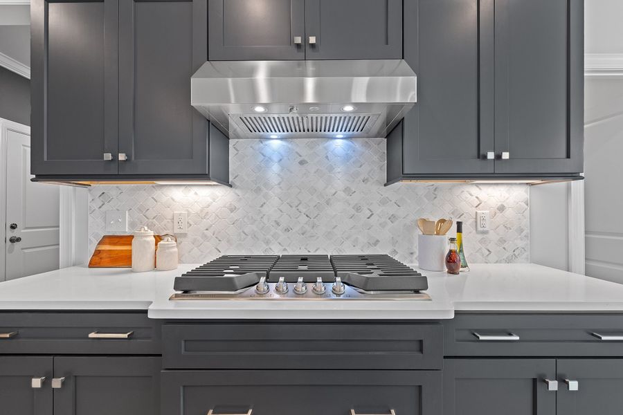 Representative interior finishes for a home built from the The Whitley by RobuckHomes in Kennebec Crossing, Angier (Image 27). Representative interior finishes for a home built from the The Whitley by RobuckHomes in Kennebec Crossing, Angier (Image 27).