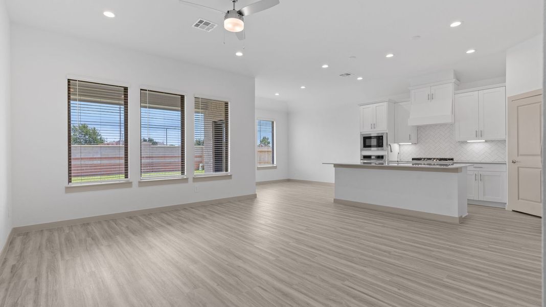 Representative unfurnished interior of a home built from the FANNIN by D.R. Horton in Alexander, Pearland (Image 17). Representative unfurnished interior of a home built from the FANNIN by D.R. Horton in Alexander, Pearland (Image 17).