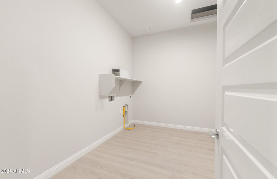 AZ_DW_SunCityFestival-Lot01574-18716-N-2