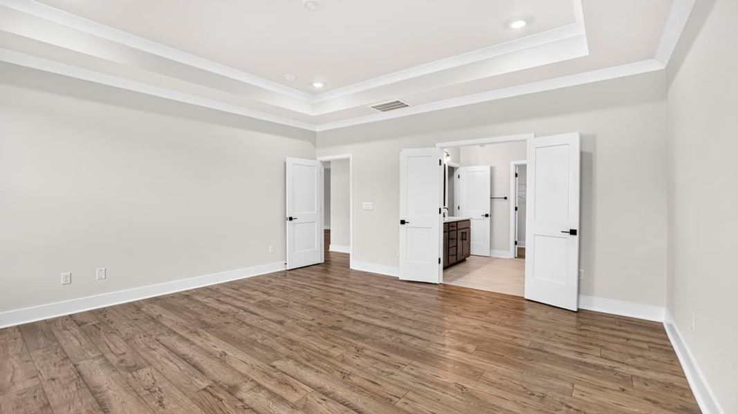 Spacious, unfurnished interior of a new home in Campbell Ridge, Piedmont (Image 36).