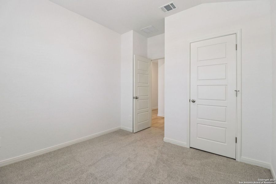 Spacious, unfurnished interior of a new home in Remington Ranch, San Antonio (Image 33). Spacious, unfurnished interior of a new home in Remington Ranch, San Antonio (Image 33).