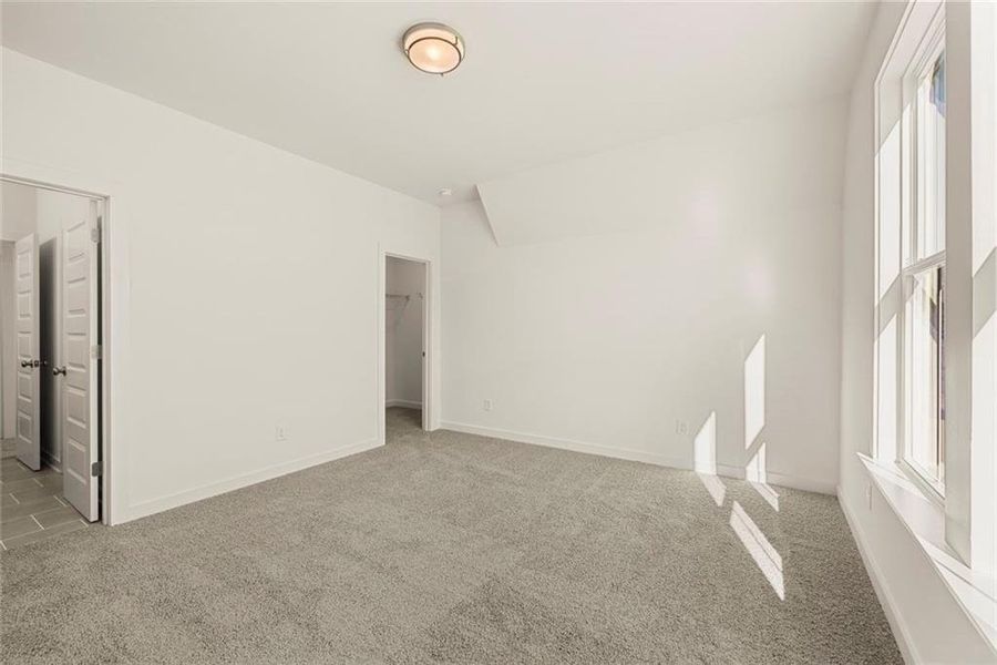 Spacious, unfurnished interior of a new home in , Gainesville (Image 65).