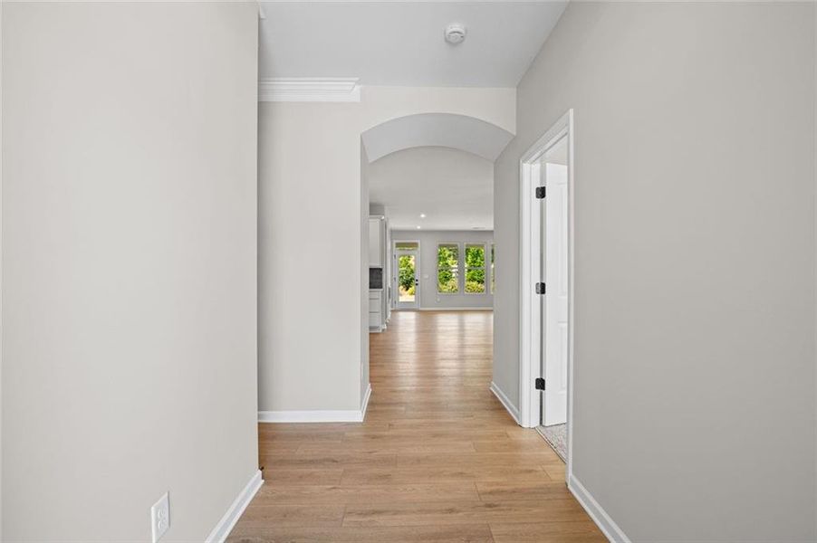 Spacious, unfurnished interior of a new home in Laurel Farms, Dallas (Image 12). Spacious, unfurnished interior of a new home in Laurel Farms, Dallas (Image 12).
