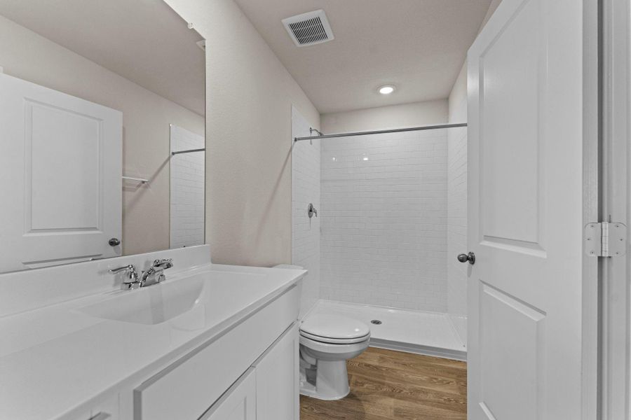 Furnished interior view inside a new home in Ladera, Luling (Image 10). Furnished interior view inside a new home in Ladera, Luling (Image 10).