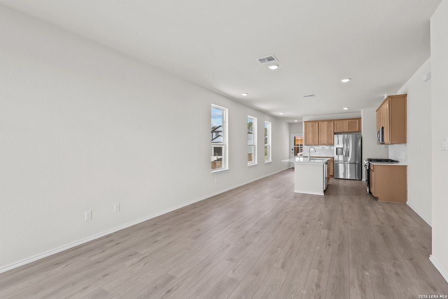 Spacious, unfurnished interior of a new home in Meadows at Oak Creek, San Antonio (Image 19). Spacious, unfurnished interior of a new home in Meadows at Oak Creek, San Antonio (Image 19).