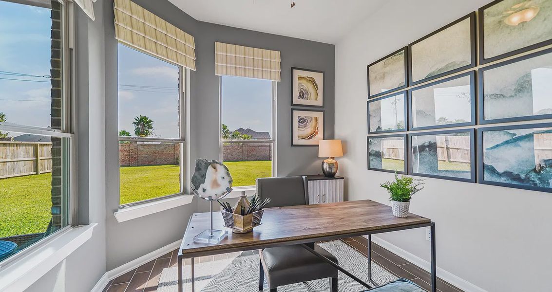 Representative furnished interior of a home built from the Gianna by Chesmar Homes in Jordan Ranch 55's, Fulshear (Image 13). Representative furnished interior of a home built from the Gianna by Chesmar Homes in Jordan Ranch 55's, Fulshear (Image 13).