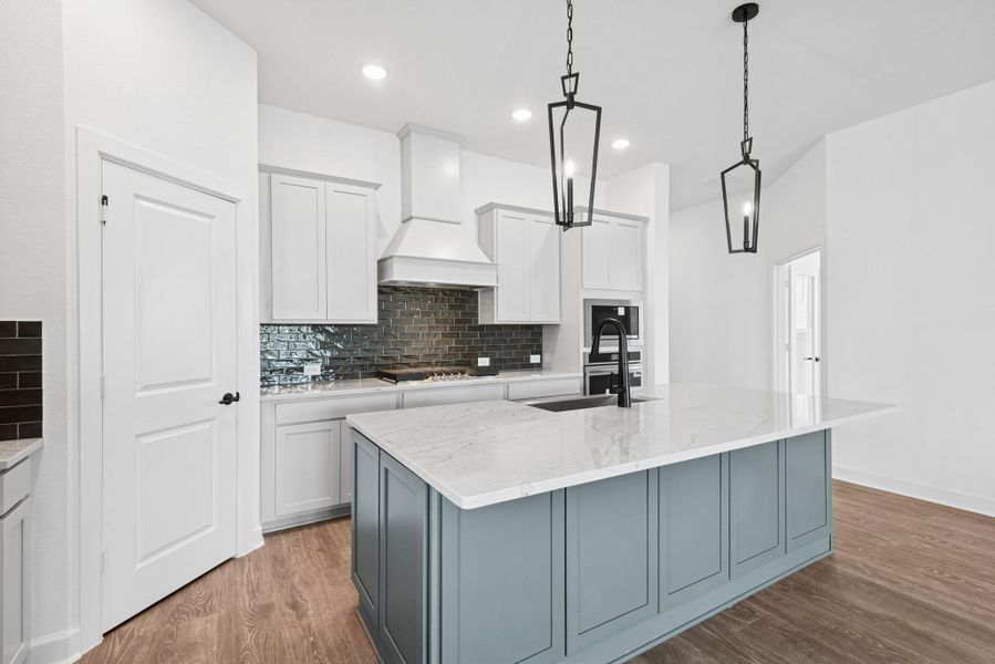 Furnished interior view inside a new home in Pomona 45' Homesites, Manvel (Image 9).