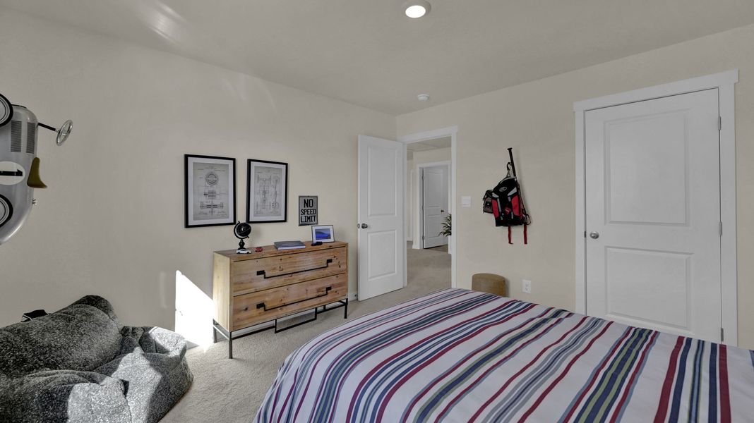 Representative furnished interior of a home built from the Hanover by D.R. Horton in The Preserve at Davis Place, Athens (Image 49).