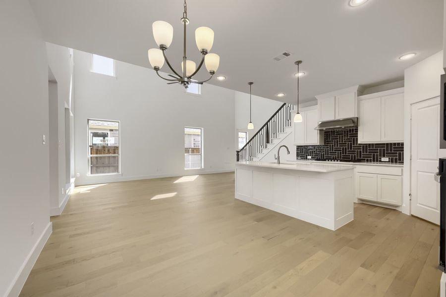 1724 Truro - Dining Area