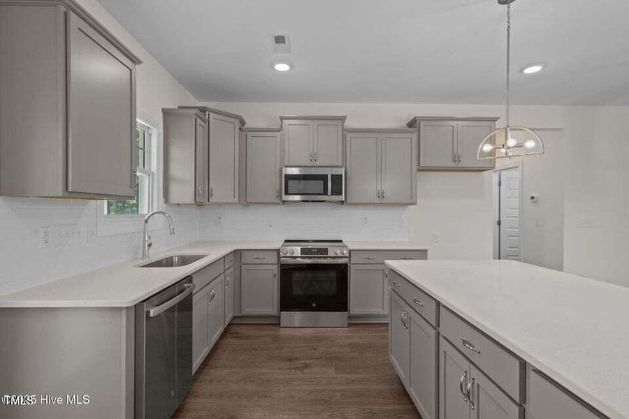 20250904143347135403000000-o