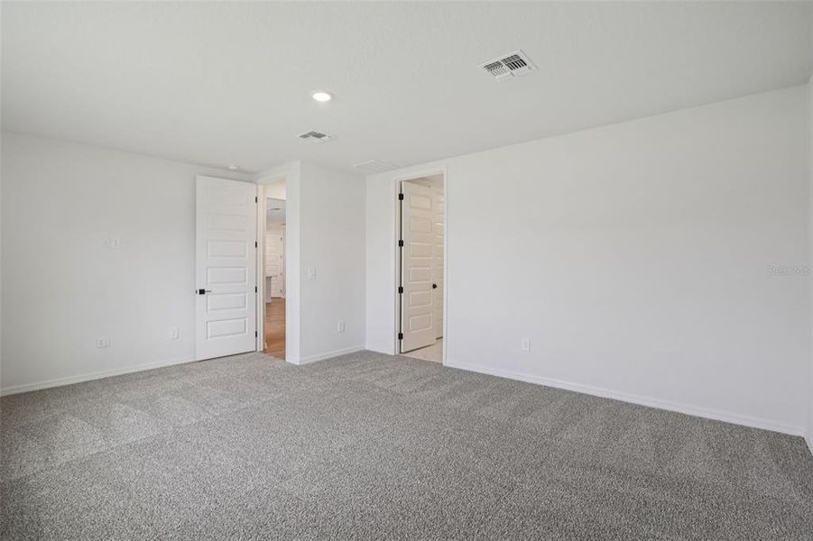 Spacious, unfurnished interior of a new home in Two Rivers - Signature Series, Zephyrhills (Image 33).