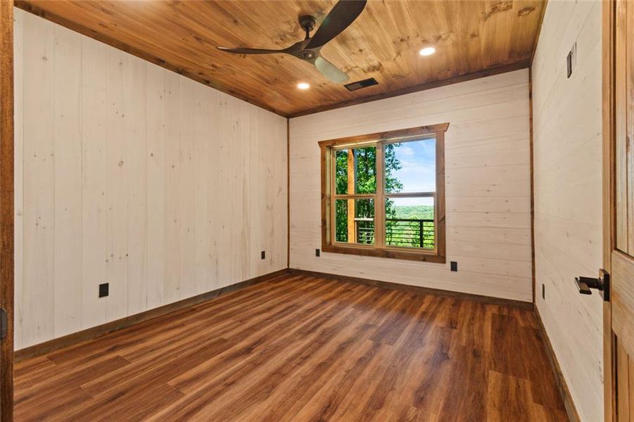 Spacious, unfurnished interior of a new home in , Talking Rock (Image 22).
