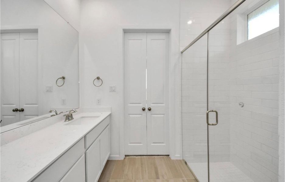 Furnished interior view inside a new home in Cross Creek West: Richmond Collection, Fulshear (Image 23).