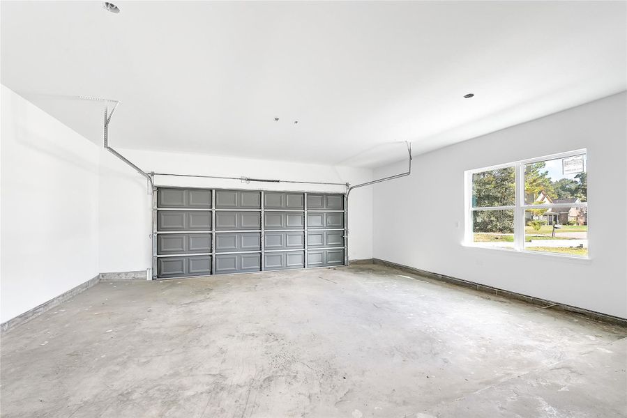 Spacious, unfurnished interior of a new home in , New Caney (Image 16). Spacious, unfurnished interior of a new home in , New Caney (Image 16).