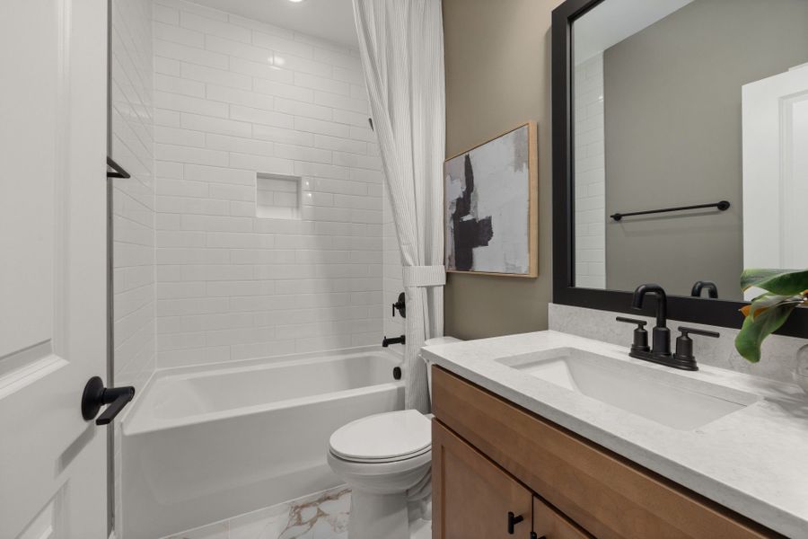 Representative furnished interior of a home built from the Stonebrook by Pulte Homes in Everbrook, Angier (Image 18).