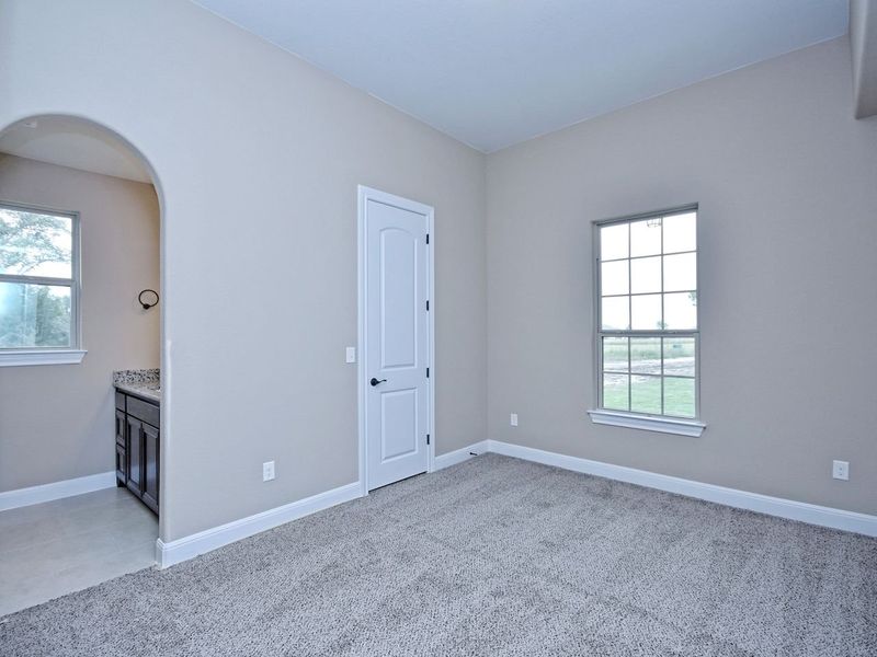 Representative unfurnished interior of a home built from the Madera II by Giddens Homes in Scofield Farms Estates, Georgetown (Image 401).