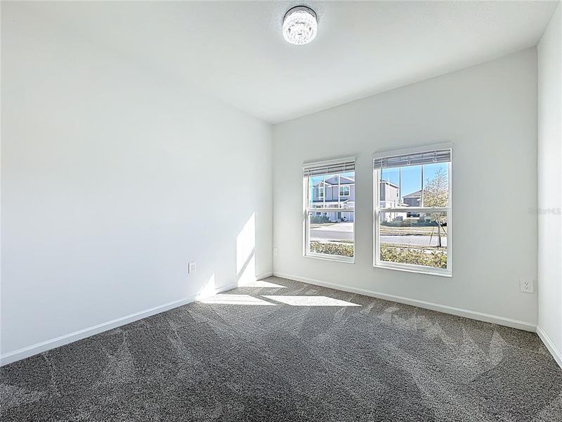 Spacious, unfurnished interior of a new home in , Kissimmee (Image 25).