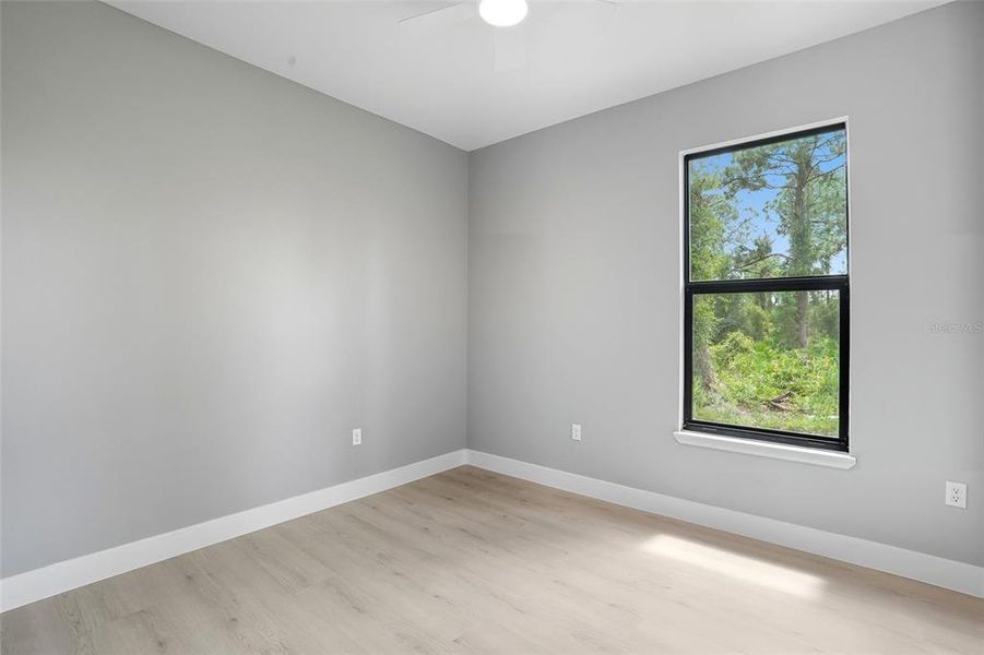 Spacious, unfurnished interior of a new home in , Lehigh Acres (Image 19).