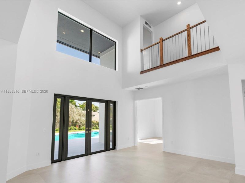Spacious, unfurnished interior of a new home in , Miami (Image 21).