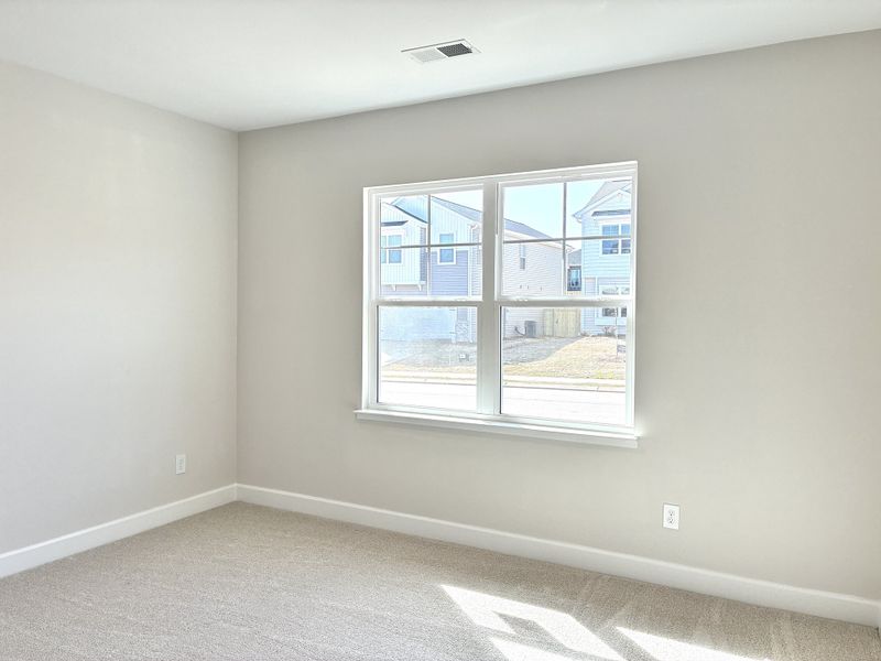 Spacious, unfurnished interior of a new home in Holly Ridge, Greenville (Image 15). Spacious, unfurnished interior of a new home in Holly Ridge, Greenville (Image 15).