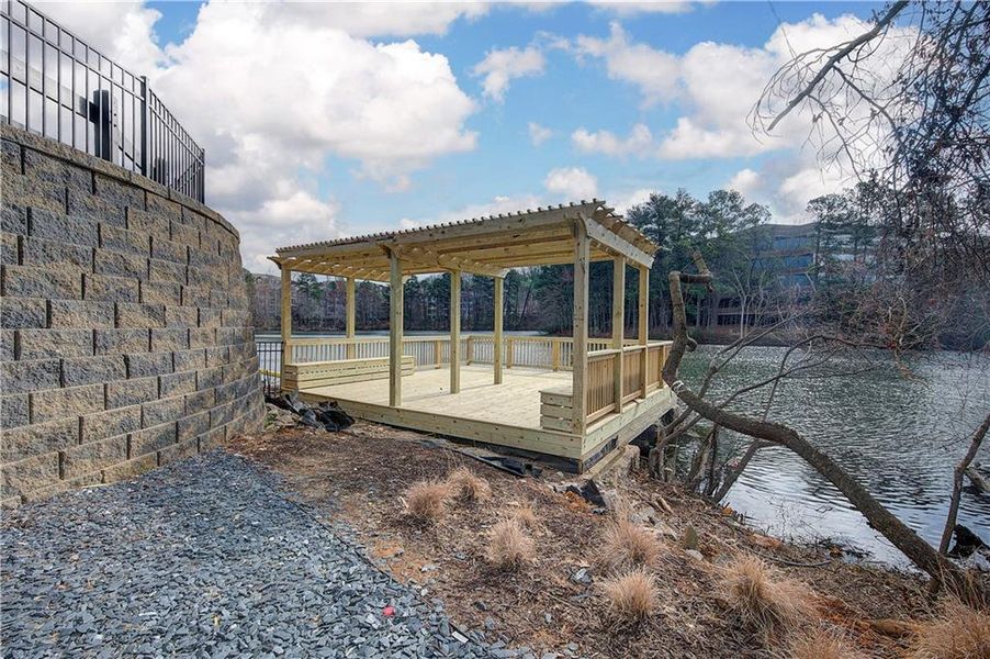 Exterior details and patio area of a home in Barrett Pointe, Kennesaw (Image 19).