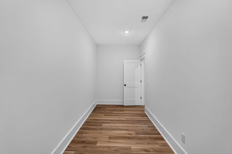 Spacious, unfurnished interior of a new home in , Hanahan (Image 31). Spacious, unfurnished interior of a new home in , Hanahan (Image 31).