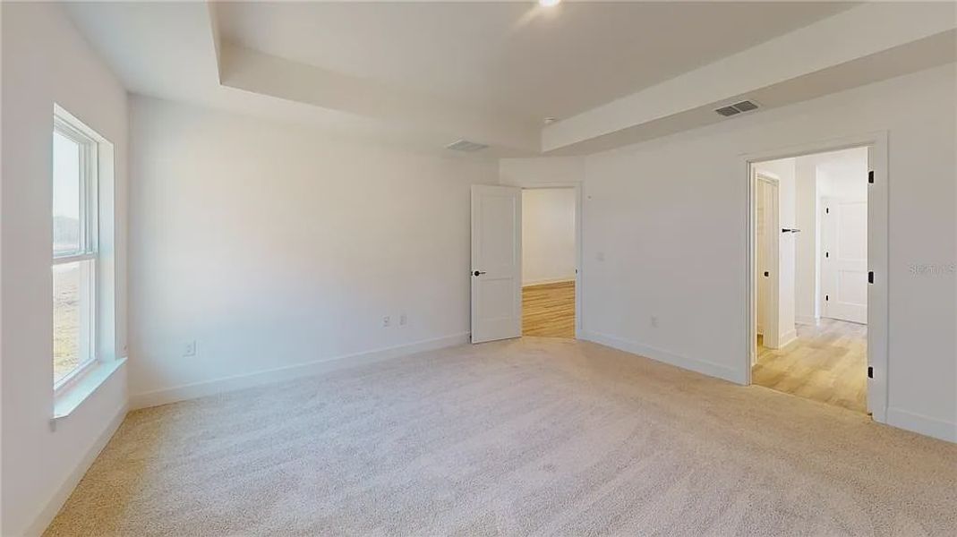 Spacious, unfurnished interior of a new home in Briarwood, Alachua (Image 21).