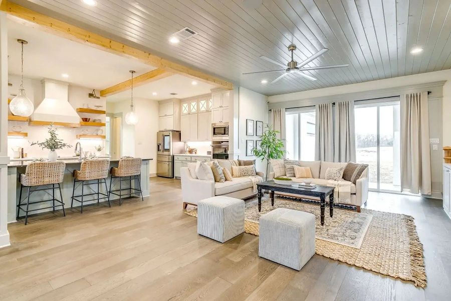 Representative furnished interior of a home built from the The Tiffany by Elmwood Custom Homes in Aledo Heights, Aledo (Image 18).